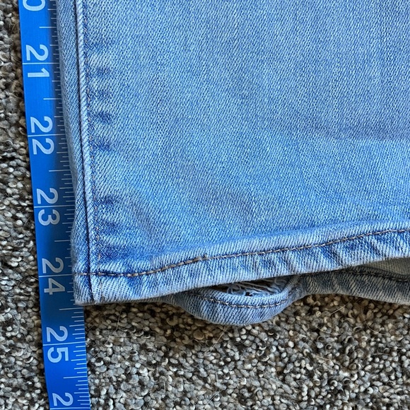 Levi’s 724 High Rise Straight Crop Women’s Jeans - Picture 6 of 7